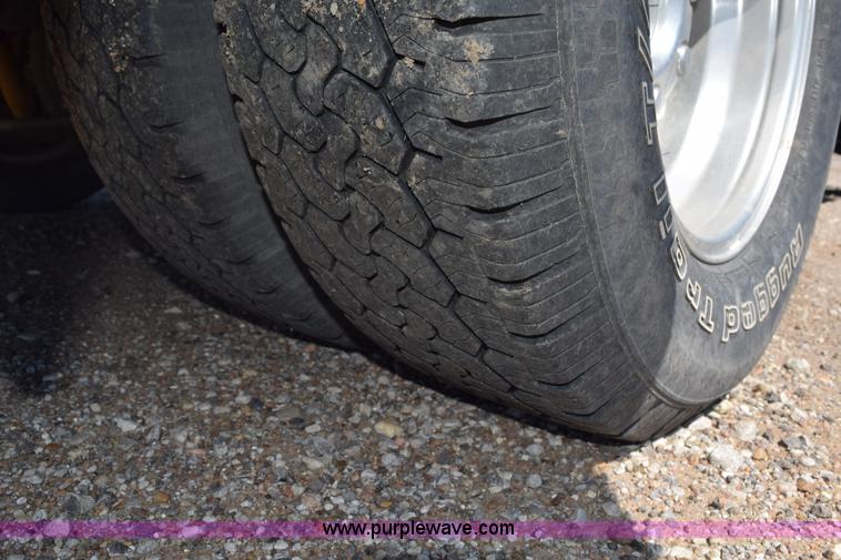 image for item K6155 2008 Ford F350 Super Duty XLT SuperCab service truck with crane