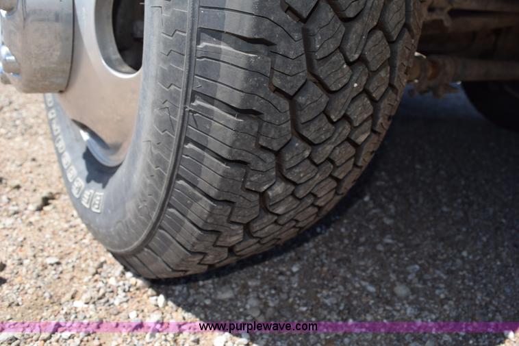 image for item K6155 2008 Ford F350 Super Duty XLT SuperCab service truck with crane