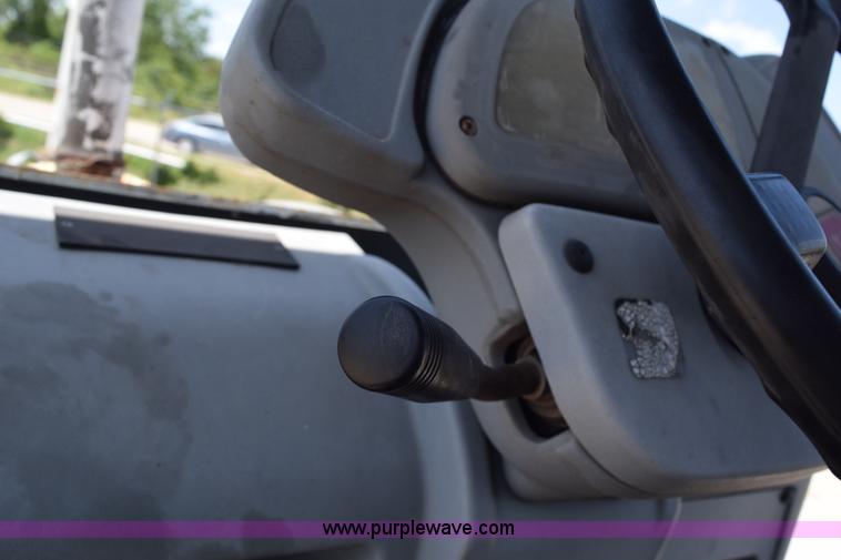 image for item K6183 2003 Terex 750 backhoe