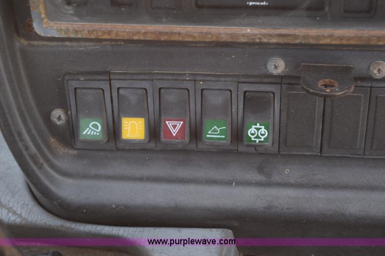 image for item K6183 2003 Terex 750 backhoe