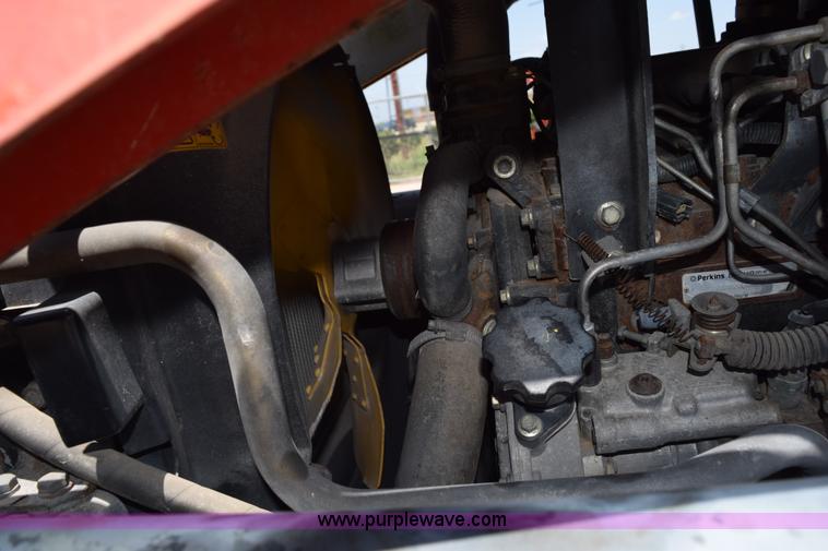 image for item K6183 2003 Terex 750 backhoe