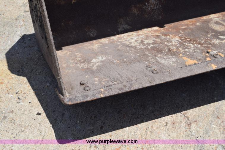 image for item K6183 2003 Terex 750 backhoe