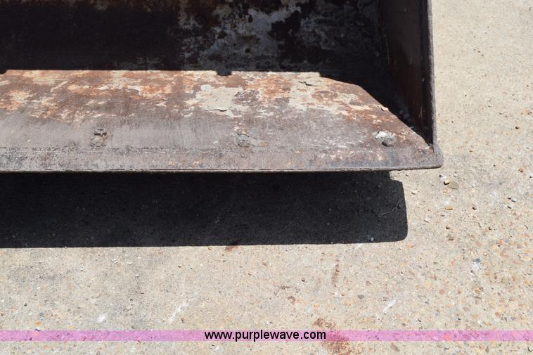 image for item K6183 2003 Terex 750 backhoe