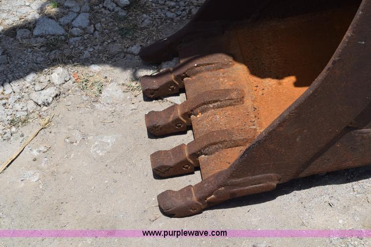 image for item K6183 2003 Terex 750 backhoe