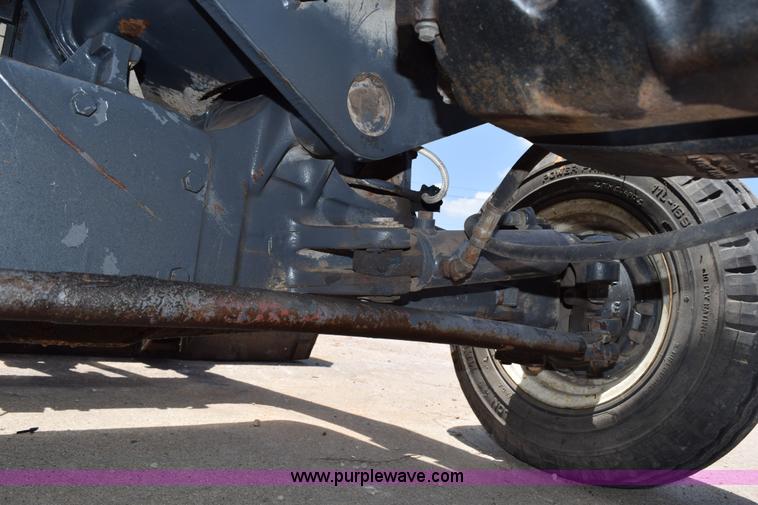 image for item K6183 2003 Terex 750 backhoe