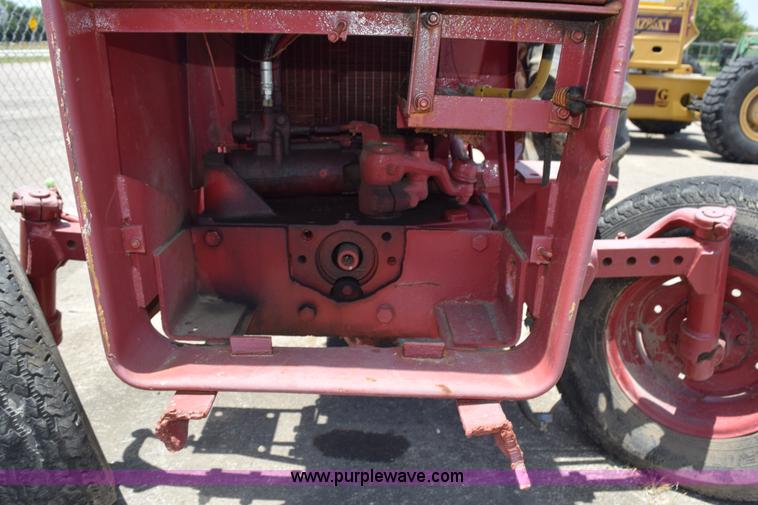image for item K6186 Massey-Ferguson 282 tractor