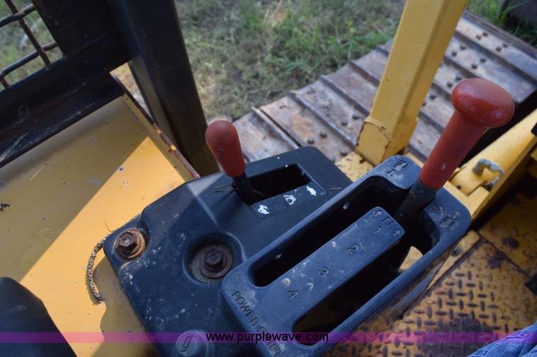 image for item K6190 1999 John Deere 650G dozer