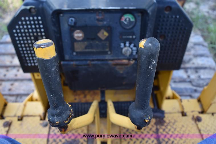 image for item K6190 1999 John Deere 650G dozer