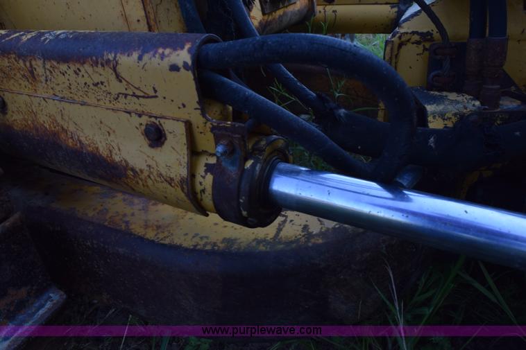 image for item K6190 1999 John Deere 650G dozer