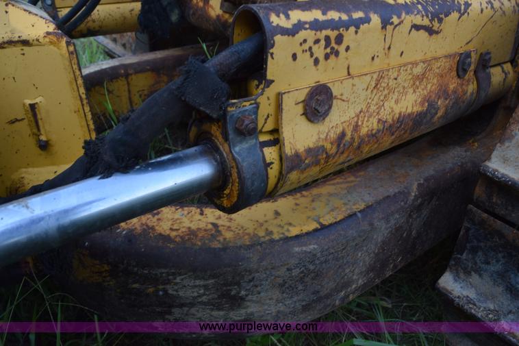 image for item K6190 1999 John Deere 650G dozer