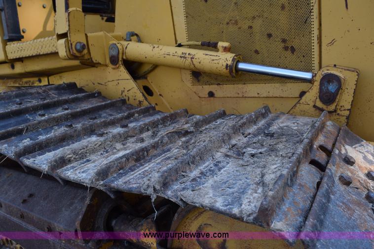 image for item K6190 1999 John Deere 650G dozer