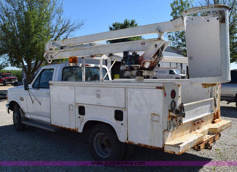 image for item K6195 1996 Ford F350 Super Duty XL service truck with crane