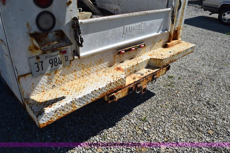 image for item K6195 1996 Ford F350 Super Duty XL service truck with crane