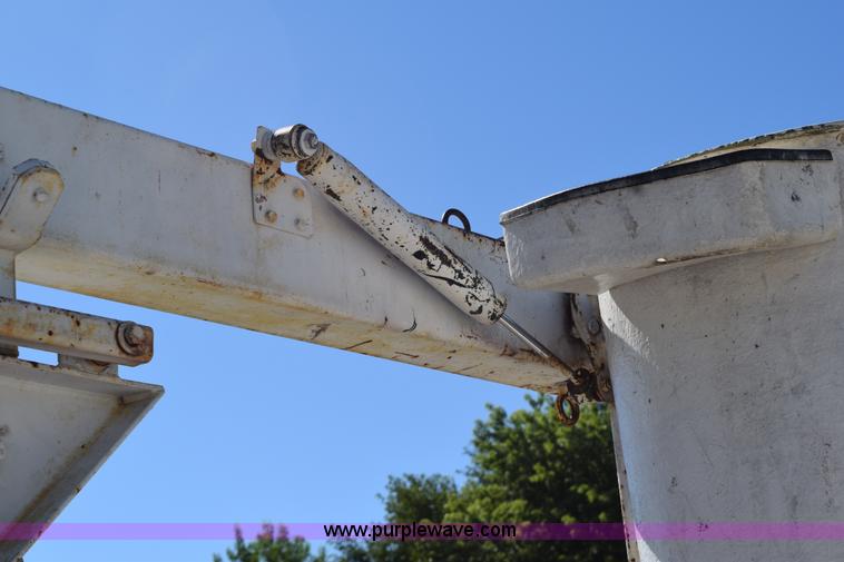 image for item K6195 1996 Ford F350 Super Duty XL service truck with crane