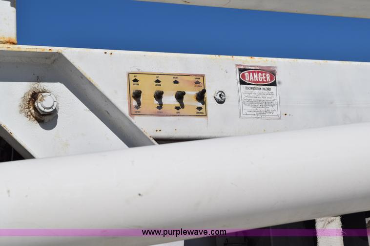 image for item K6195 1996 Ford F350 Super Duty XL service truck with crane