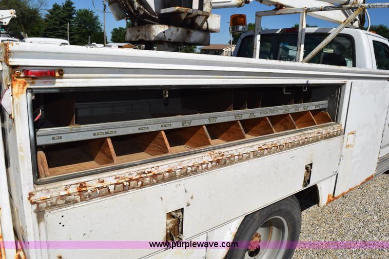 image for item K6195 1996 Ford F350 Super Duty XL service truck with crane