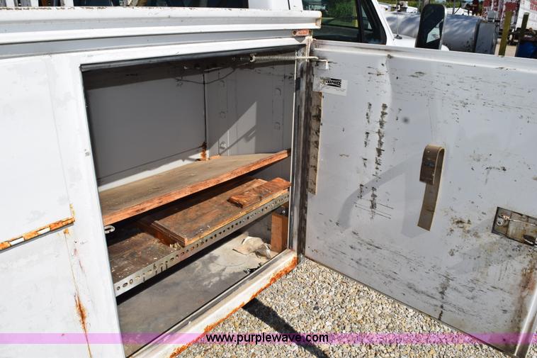 image for item K6195 1996 Ford F350 Super Duty XL service truck with crane