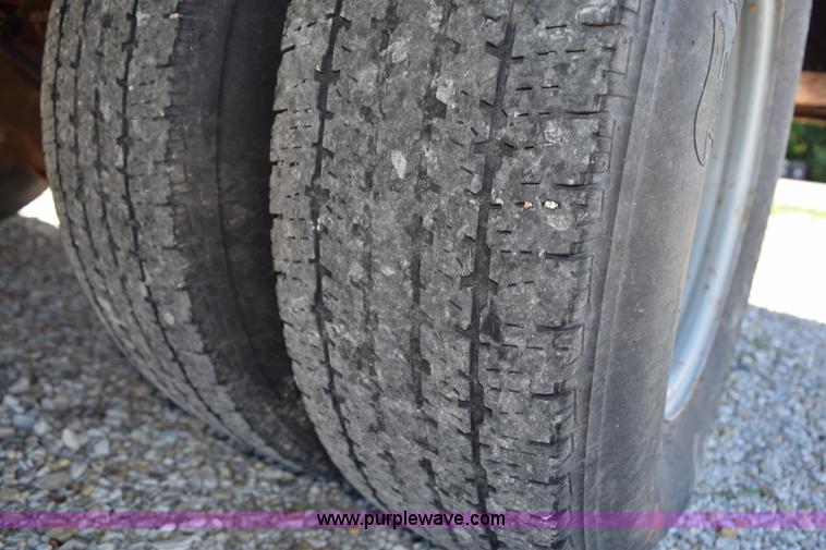 image for item K6195 1996 Ford F350 Super Duty XL service truck with crane