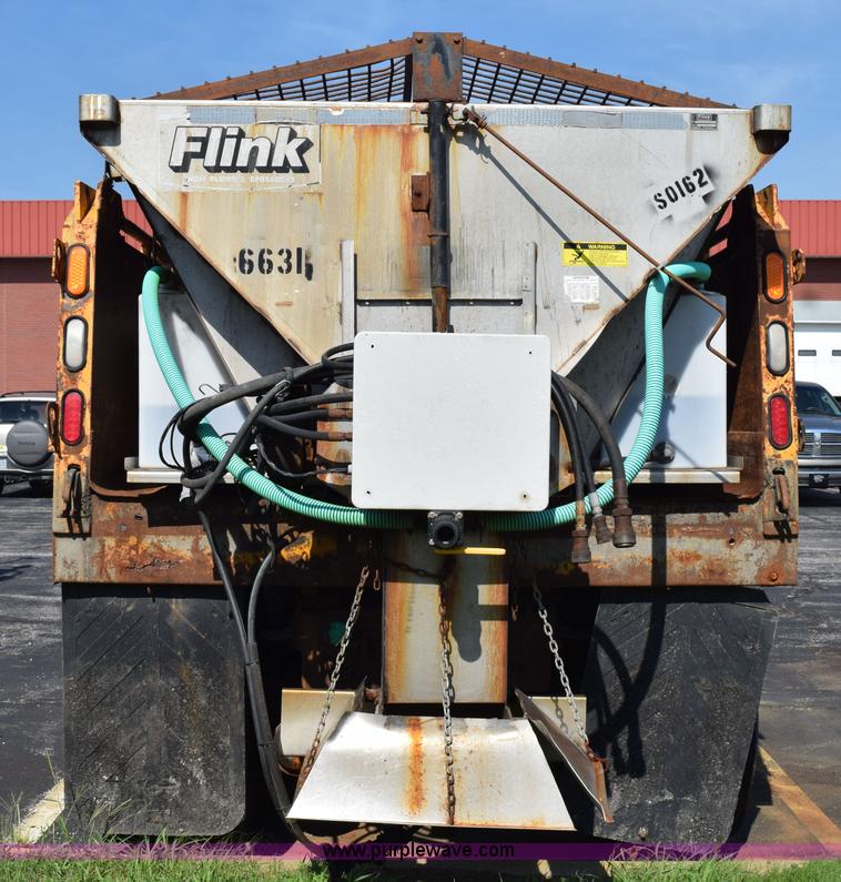 image for item K6198 1999 International 4900 dump truck