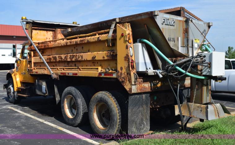 image for item K6198 1999 International 4900 dump truck