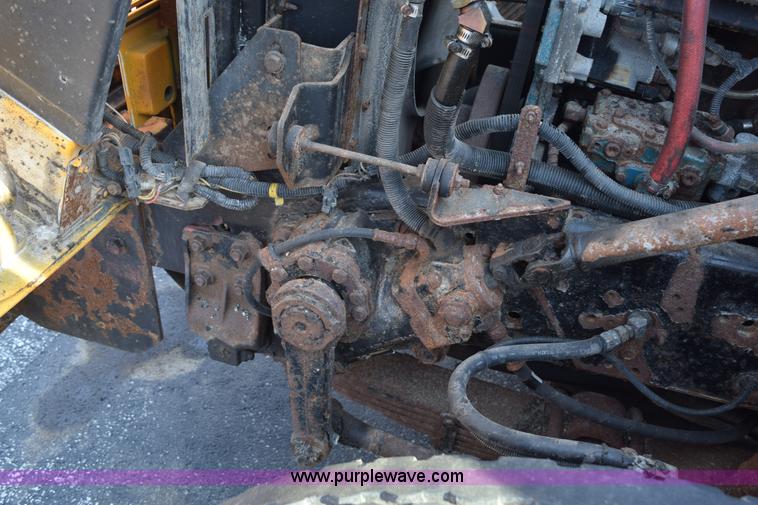 image for item K6198 1999 International 4900 dump truck