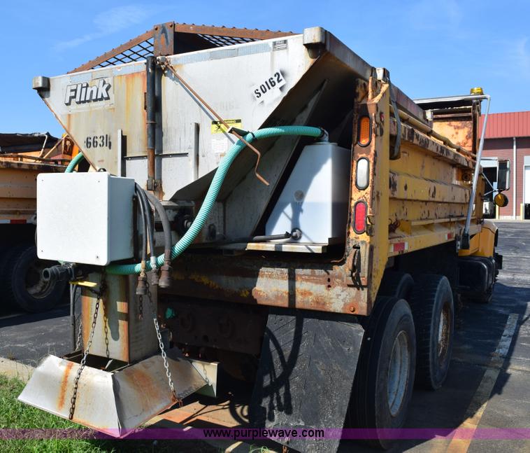 image for item K6198 1999 International 4900 dump truck