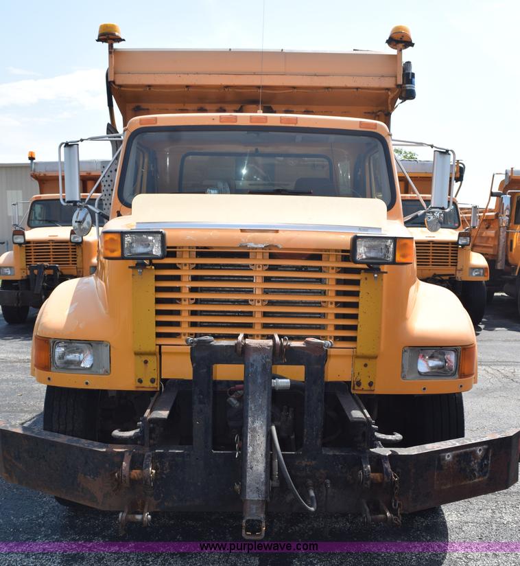 image for item K6200 1998 International 4900 dump tuck