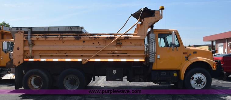 image for item K6200 1998 International 4900 dump tuck