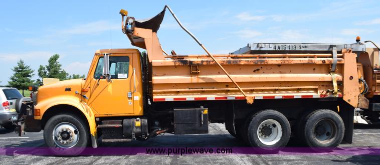 image for item K6200 1998 International 4900 dump tuck