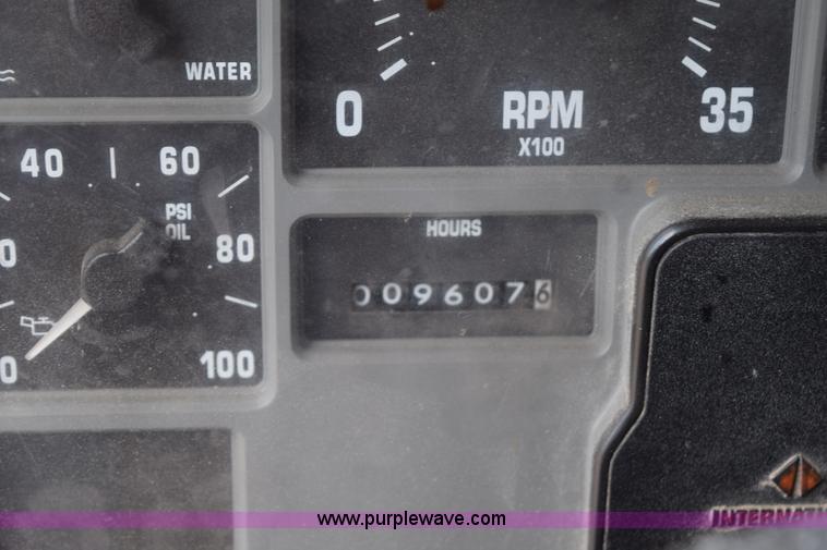 image for item K6200 1998 International 4900 dump tuck