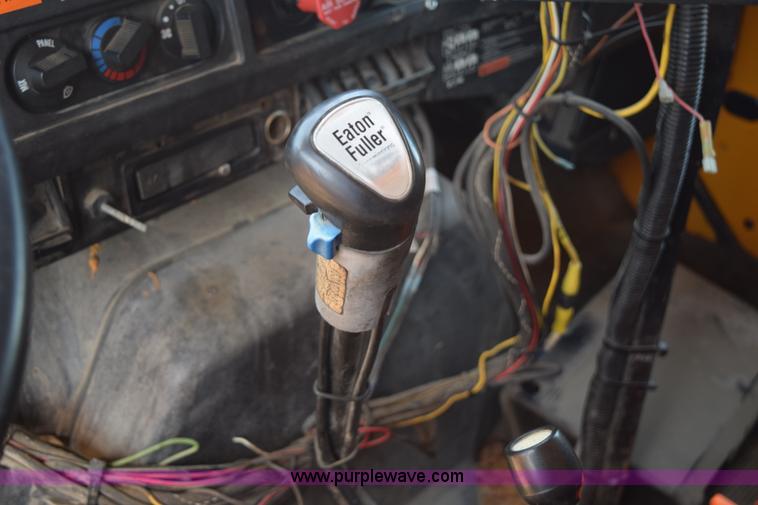 image for item K6200 1998 International 4900 dump tuck