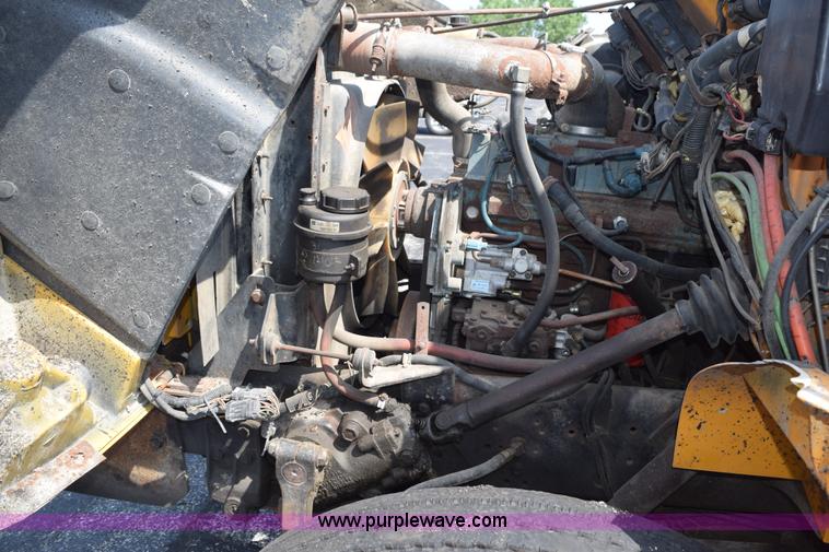 image for item K6200 1998 International 4900 dump tuck