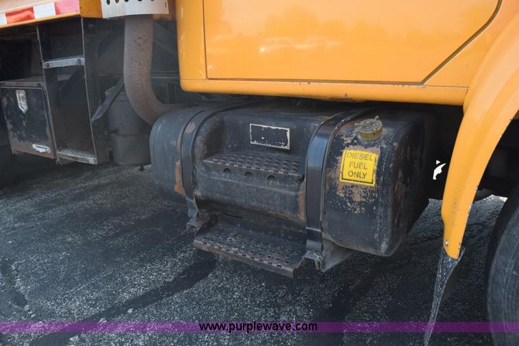 image for item K6200 1998 International 4900 dump tuck