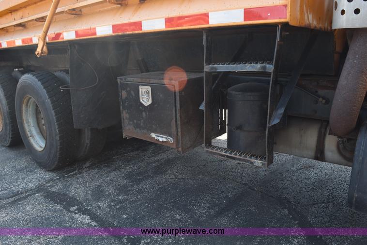 image for item K6200 1998 International 4900 dump tuck