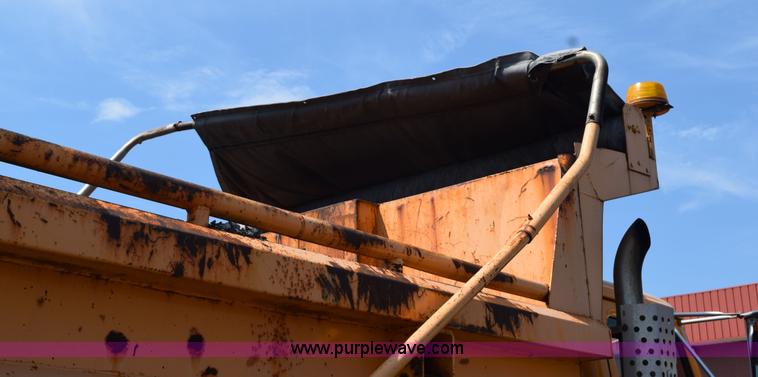 image for item K6200 1998 International 4900 dump tuck