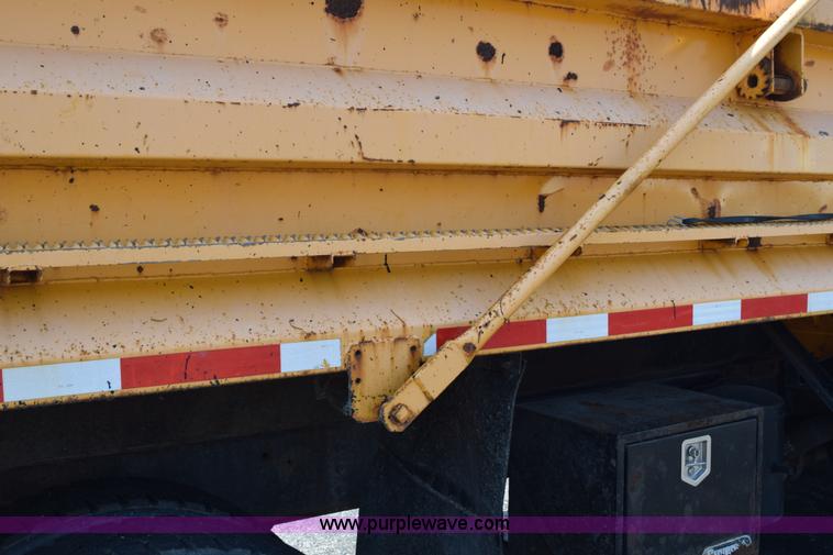 image for item K6200 1998 International 4900 dump tuck