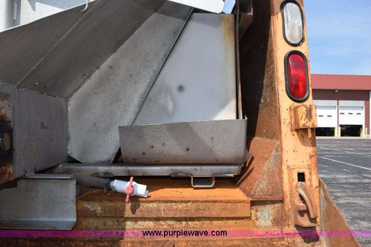 image for item K6200 1998 International 4900 dump tuck