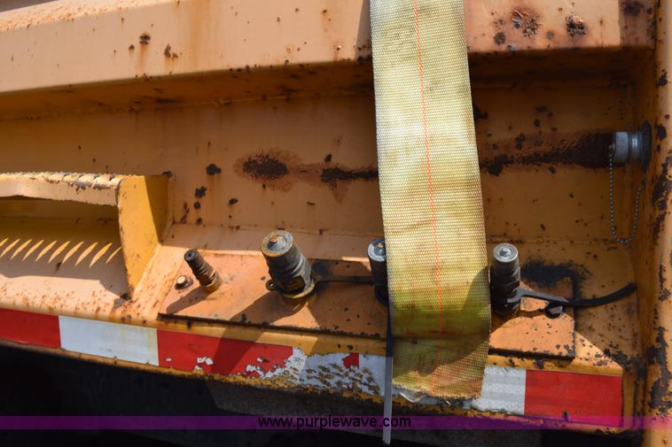 image for item K6200 1998 International 4900 dump tuck