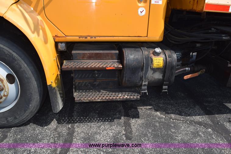 image for item K6200 1998 International 4900 dump tuck