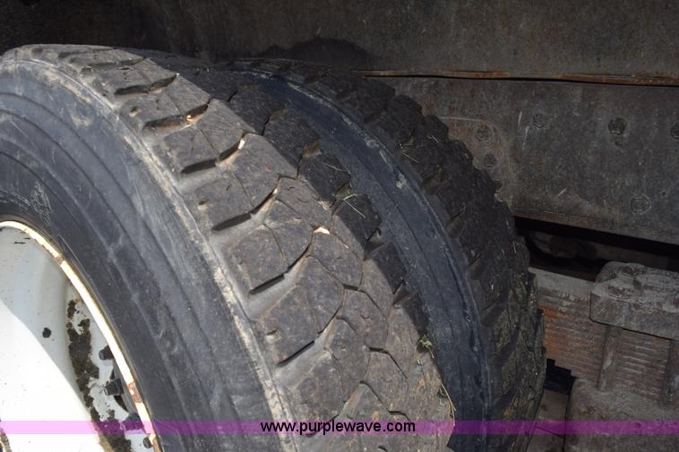 image for item K6200 1998 International 4900 dump tuck