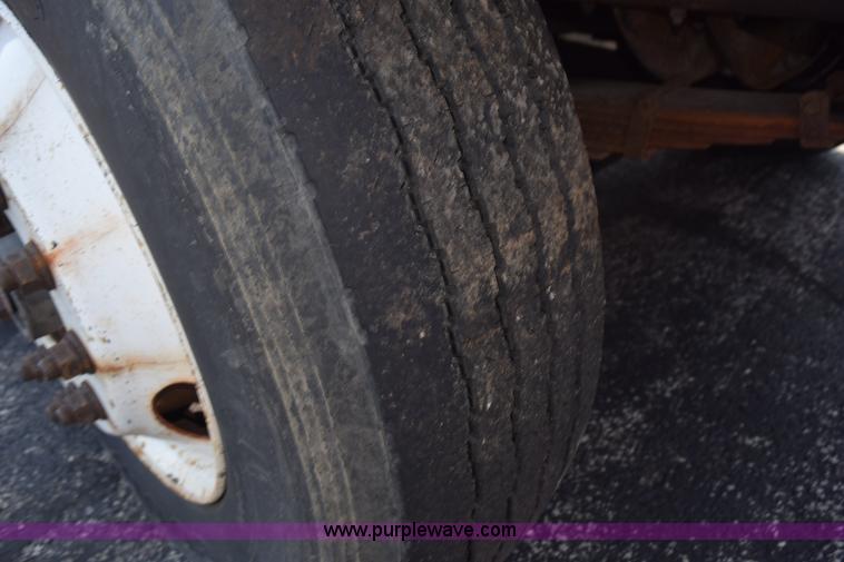 image for item K6200 1998 International 4900 dump tuck