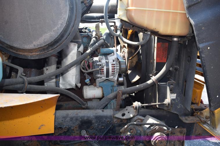 image for item K6201 1999 International 4900 dump truck