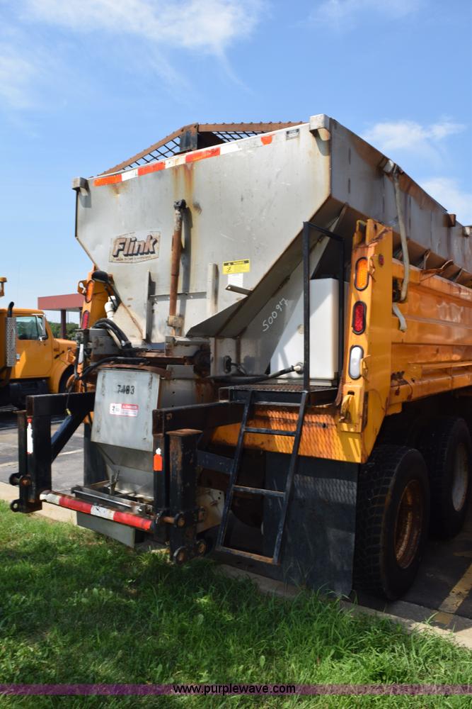 image for item K6201 1999 International 4900 dump truck