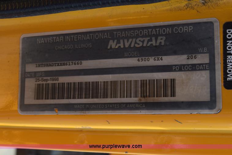 image for item K6201 1999 International 4900 dump truck