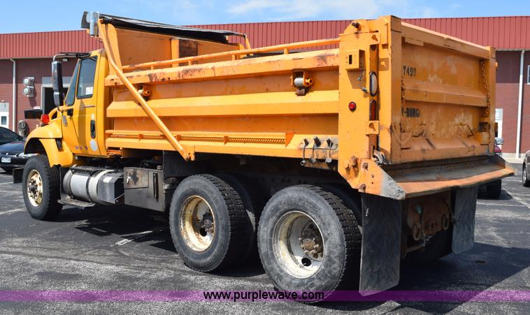 image for item K6202 2006 International 7500 dump truck