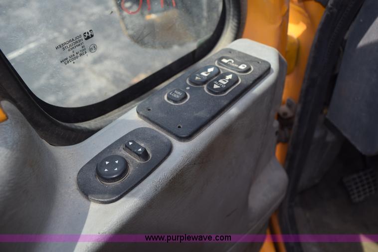 image for item K6202 2006 International 7500 dump truck