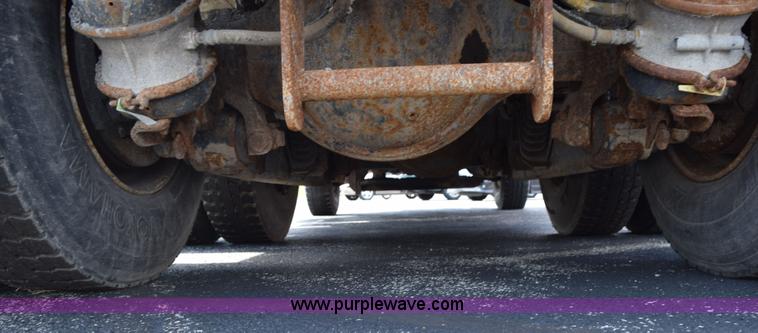 image for item K6202 2006 International 7500 dump truck