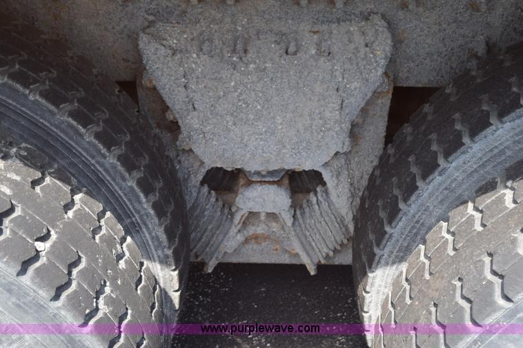 image for item K6202 2006 International 7500 dump truck