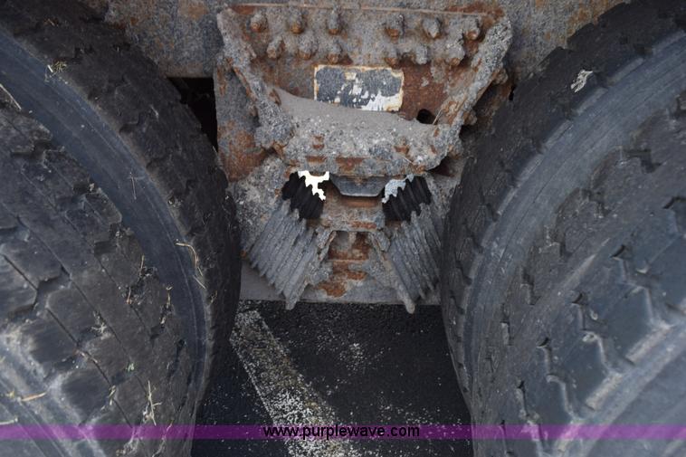 image for item K6202 2006 International 7500 dump truck