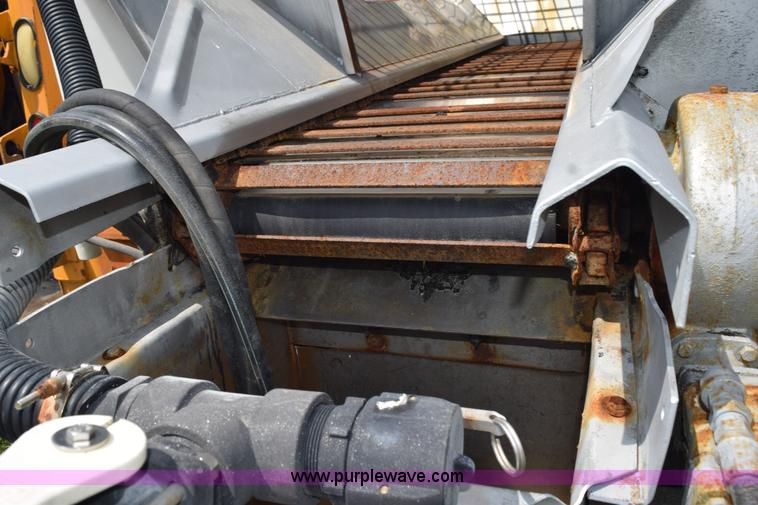 image for item K6203 2000 International 4900 dump truck